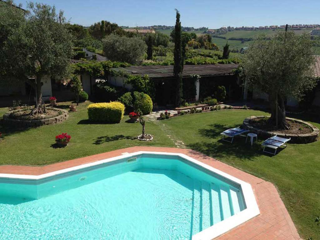Villa Dolcevita San Costanzo Exterior photo