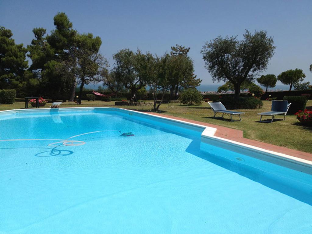 Villa Dolcevita San Costanzo Exterior photo